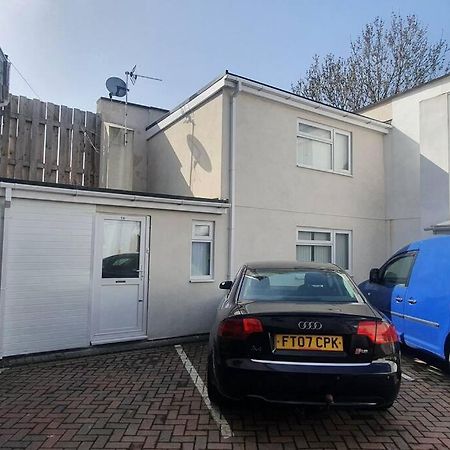 1 Bedroom Flat, Sleeps Up To 5Ppl, City Center Cardiff Extérieur photo