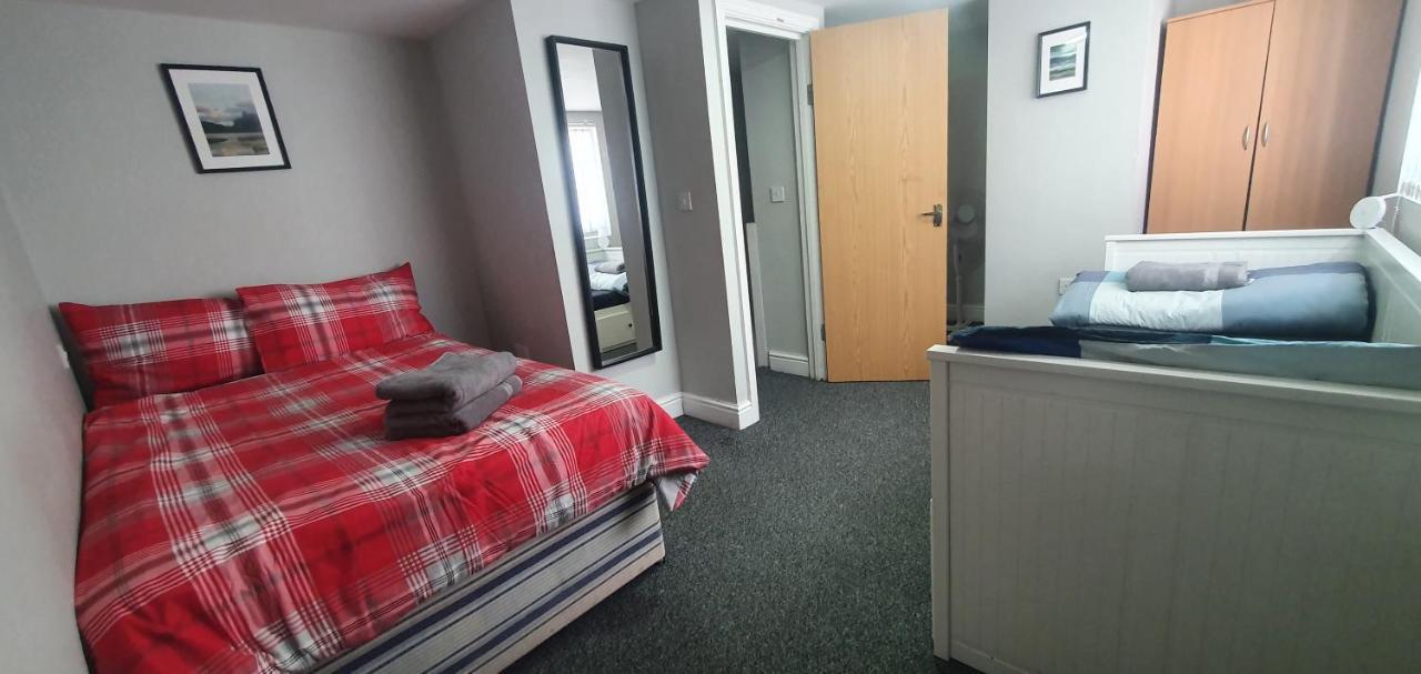 1 Bedroom Flat, Sleeps Up To 5Ppl, City Center Cardiff Extérieur photo